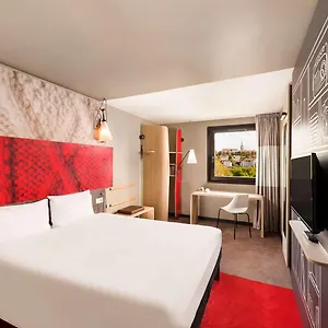 Ibis Castle Hill Otel