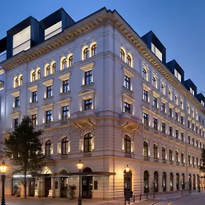 فندق Dorothea Hotel, Budapest, Autograph Collection, بودابست