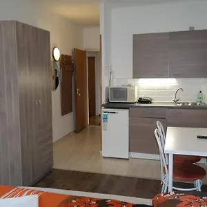 West Budapeszt
