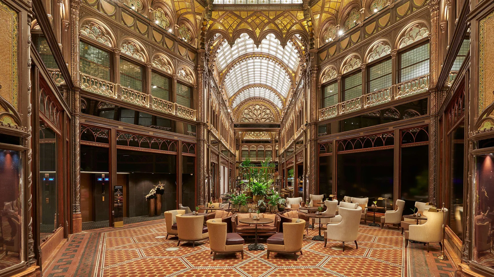 Parisi Udvar Hotel Budapest, Part Of Hyatt Hungary