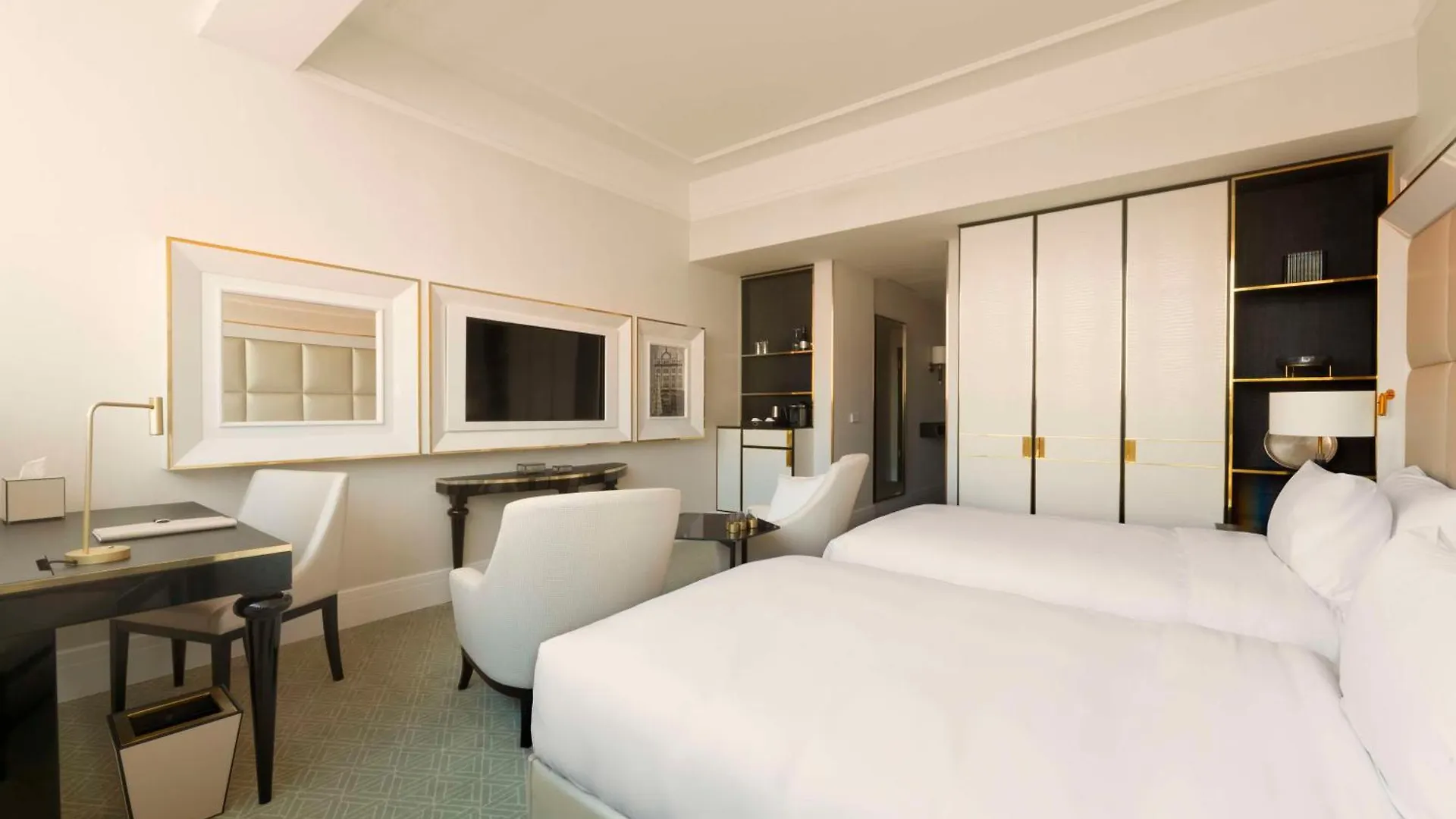 *****  Parisi Udvar Hotel Budapest, Part Of Hyatt Hungary