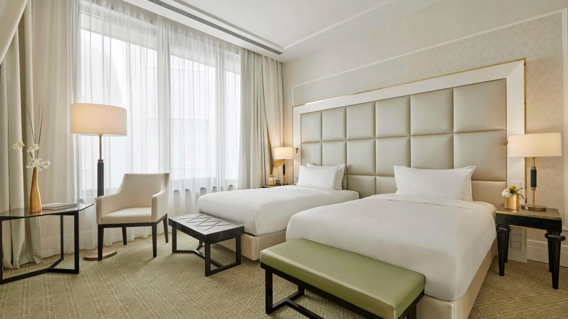 Parisi Udvar Hotel Budapest, Part Of Hyatt