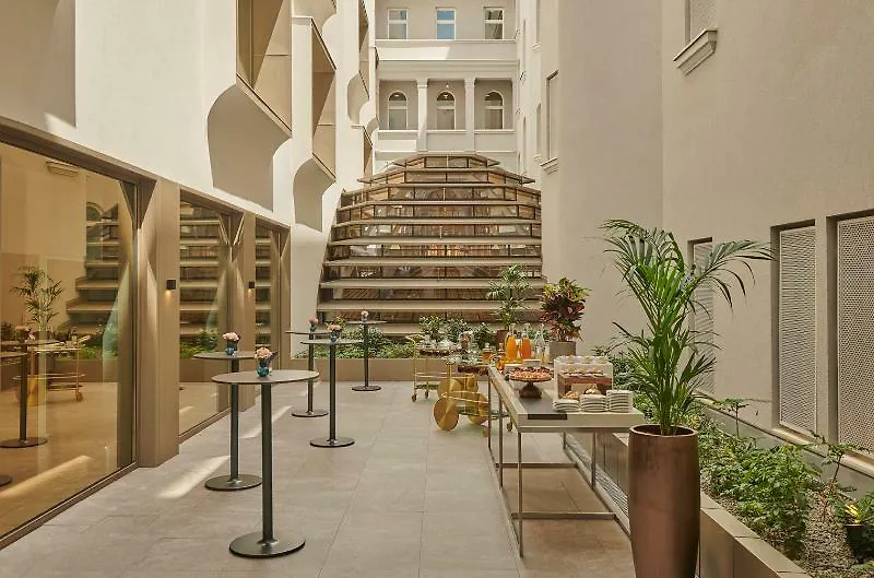 Parisi Udvar Hotel Budapest, Part Of Hyatt  Budapest